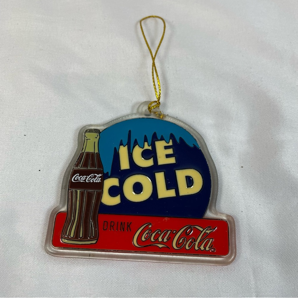 Vintage 1997 Coca-Cola Ice Cold Drink Bottle Ornament Enesco Soda Memorabilia‎
